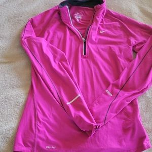 Pink dri fit Nike top